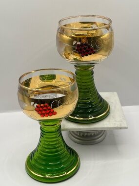 2 VTG German ROEMER Wine Goblets Crystal/Rhinestones Grapes Green  Ribbed Stems